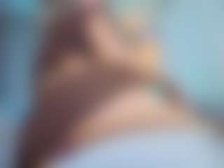 Elisse Cinnamon's Live Sex Cam Show