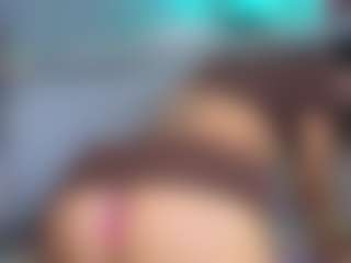 Elisse Cinnamon's Live Sex Cam Show