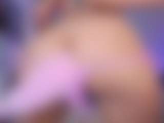 Elisse Cinnamon's Live Sex Cam Show