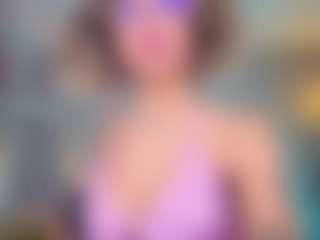 Elisse Cinnamon's Live Sex Cam Show