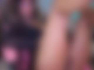 Elisse Cinnamon's Live Sex Cam Show