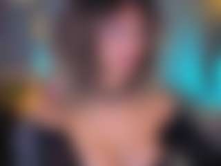 Elisse Cinnamon's Live Sex Cam Show