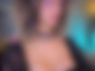 Elisse Cinnamon's Live Sex Cam Show