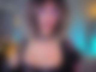 Elisse Cinnamon's Live Sex Cam Show