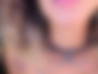Elisse Cinnamon's Live Sex Cam Show