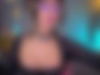 Elisse Cinnamon's Live Sex Cam Show
