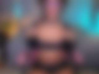 Elisse Cinnamon's Live Sex Cam Show