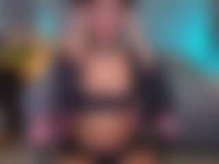 Elisse Cinnamon's Live Sex Cam Show