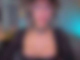 Elisse Cinnamon's Live Sex Cam Show