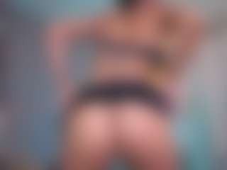 Elisse Cinnamon's Live Sex Cam Show