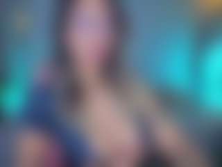 Elisse Cinnamon's Live Sex Cam Show