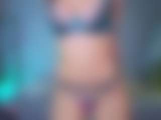 Elisse Cinnamon's Live Sex Cam Show