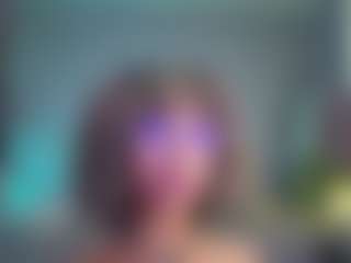 Elisse Cinnamon's Live Sex Cam Show