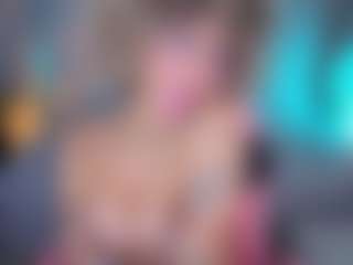 Live cam show with Elisse Cinnamon - Young Adult Teen (18+) on fapnchat