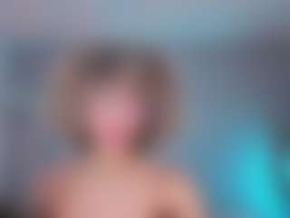 Elisse Cinnamon's Live Sex Cam Show