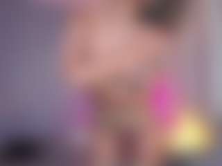Elisse Cinnamon's Live Sex Cam Show