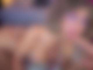 Elisse Cinnamon's Live Sex Cam Show