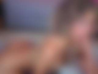 Elisse Cinnamon's Live Sex Cam Show