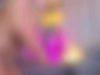 Elisse Cinnamon's Live Sex Cam Show