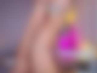 Elisse Cinnamon's Live Sex Cam Show