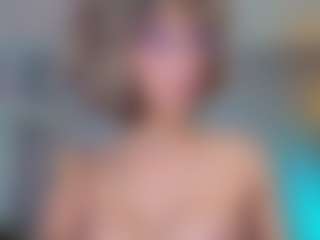 Elisse Cinnamon's Live Sex Cam Show