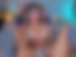 Elisse Cinnamon's Live Sex Cam Show