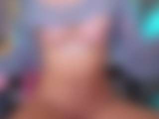 Elisse Cinnamon's Live Sex Cam Show