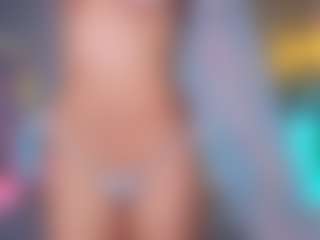 Elisse Cinnamon's Live Sex Cam Show
