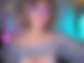 Elisse Cinnamon's Live Sex Cam Show