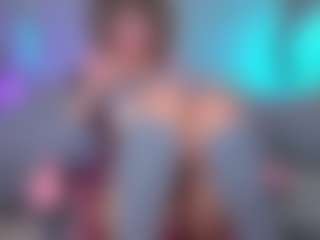 Elisse Cinnamon's Live Sex Cam Show