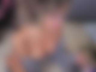 Elisse Cinnamon's Live Sex Cam Show