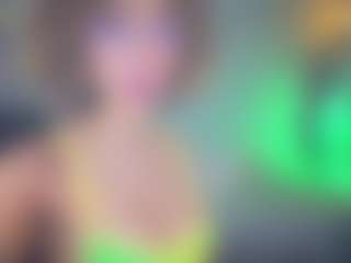Elisse Cinnamon's Live Sex Cam Show