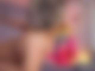 Live cam show with Elisse Cinnamon - Orgasm on Camsoda