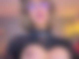 Elisse Cinnamon's Live Sex Cam Show