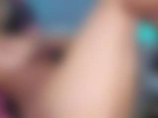 Elisse Cinnamon's Live Sex Cam Show