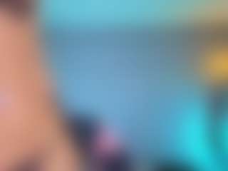 Elisse Cinnamon's Live Sex Cam Show