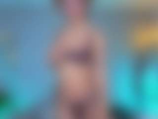 Elisse Cinnamon's Live Sex Cam Show