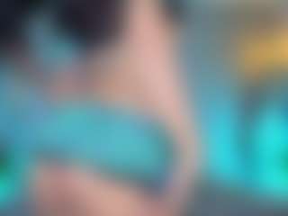 Elisse Cinnamon's Live Sex Cam Show