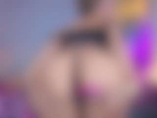 Elisse Cinnamon's Live Sex Cam Show
