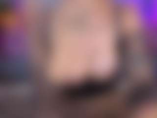Elisse Cinnamon's Live Sex Cam Show
