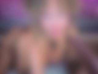 Live cam show with Elisse Cinnamon - Big Tits on Big Tits
