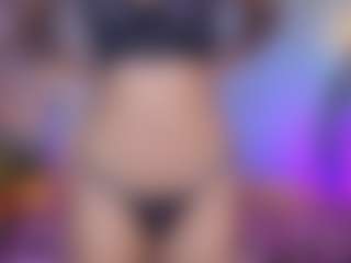 Elisse Cinnamon's Live Sex Cam Show