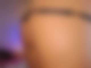 Elisse Cinnamon's Live Sex Cam Show