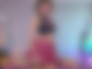Elisse Cinnamon's Live Sex Cam Show