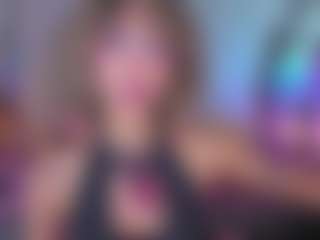 Elisse Cinnamon's Live Sex Cam Show