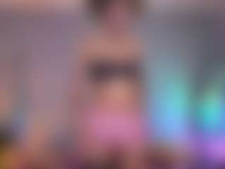 Elisse Cinnamon's Live Sex Cam Show