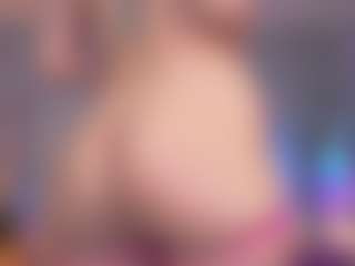 Elisse Cinnamon's Live Sex Cam Show