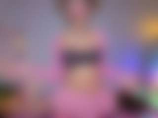 Elisse Cinnamon's Live Sex Cam Show