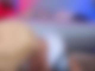 Live cam show with Elisse Cinnamon - Squirt Teen (18+) on Camsoda