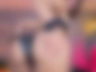 Elisse Cinnamon's Live Sex Cam Show
